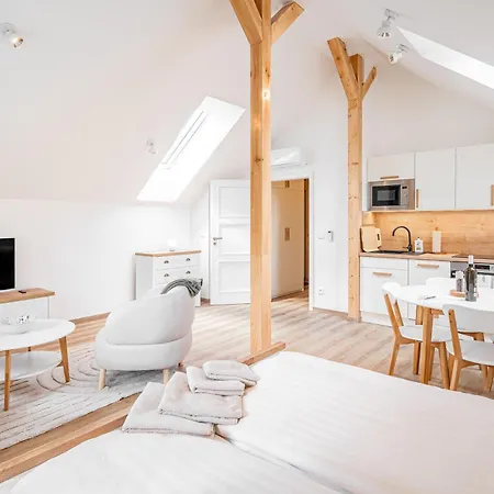 Apartament Flora - Josefuv Dul *